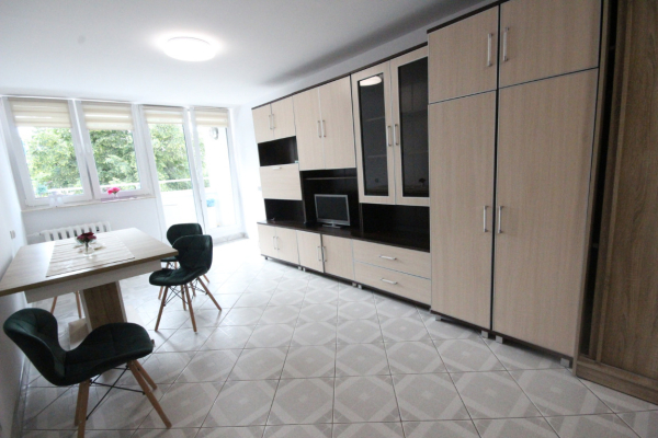 Ogłoszenie - 2pok, 42met, okolice Sky Towera BALKON/WINDA/PARKING (Wrocław) - Wrocław - 567 000,00 zł