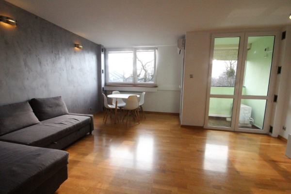 Ogłoszenie - 2pok, 47met, ul. Legnicka BALKON/PO REMONCIE (Wrocław) - Wrocław - 2 700,00 zł
