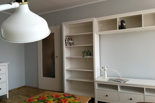 Ogłoszenie - 2pok, 37met, okolice Lotniczej BALKON/WINDA (Wrocław) - Wrocław - 1 650,00 zł
