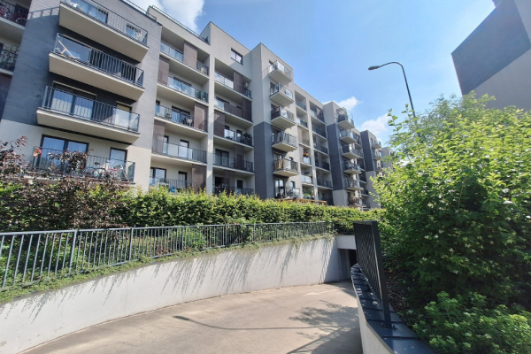 Ogłoszenie - Miejsce Postojowe (17m2) okolice Dworca Głównego (Wrocław) - Wrocław - 299,00 zł