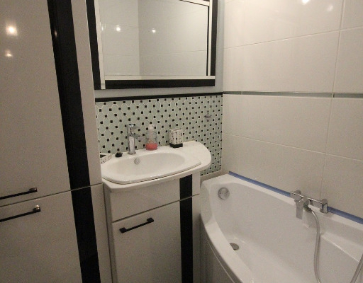 Ogłoszenie - 3pok, 52met, okolice Ślicznej PIWNICA/PARKING (Wrocław) - Wrocław - 3 300,00 zł