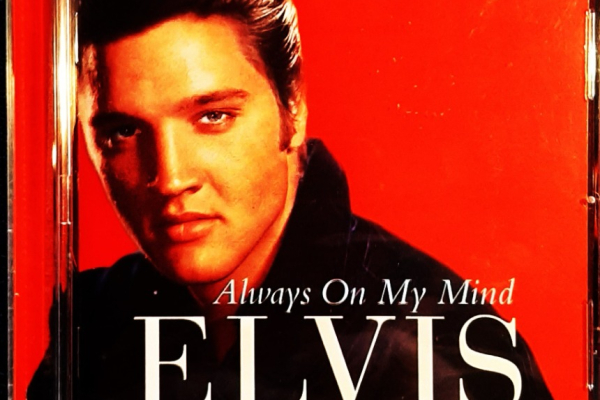 Ogłoszenie - Sprzedam  Album CD Elvis Presley Blue  Shoes - Rock N Roll - Śląskie - 39,99 zł
