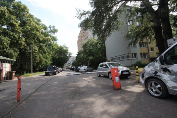 Ogłoszenie - 3pok, 52met, okolice Ślicznej PIWNICA/PARKING (Wrocław) - Wrocław - 3 300,00 zł
