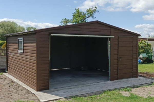 Ogłoszenie - Garaż Blaszany dwuspadowy 5x5 Ciemny Orzech PREMIUM brama uchylna - Szczytno - 9 000,00 zł