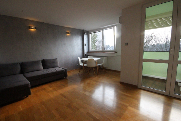Ogłoszenie - 2pok, 47met, ul. Legnicka BALKON/PO REMONCIE (Wrocław) - Wrocław - 2 700,00 zł
