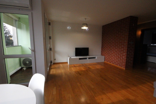 Ogłoszenie - 2pok, 47met, ul. Legnicka BALKON/PO REMONCIE (Wrocław) - Wrocław - 2 700,00 zł