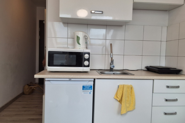 Ogłoszenie - 1pok, 18met, Okolice Koszarowej WINDA/2022 (Wrocław) - Wrocław - 1 700,00 zł