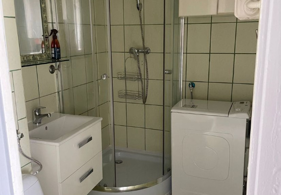 Ogłoszenie - 1pok, 27met, okolice Strzegomskiej BALKON/WINDA (Wrocław) - Wrocław - 2 000,00 zł