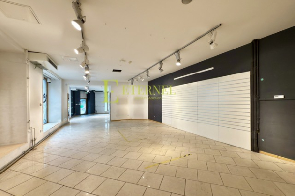 Ogłoszenie - Prestiżowy lokal handlowy 287 m² w Starym Mieście Kraków – ul. Zwierzyniecka - Kraków - 4 000 000,00 zł
