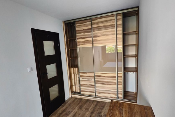 Ogłoszenie - 2pok, 42met, Okolice Powstańców Śląskich BALKON/KOMÓRKA (Wrocław) - Wrocław - 559 000,00 zł
