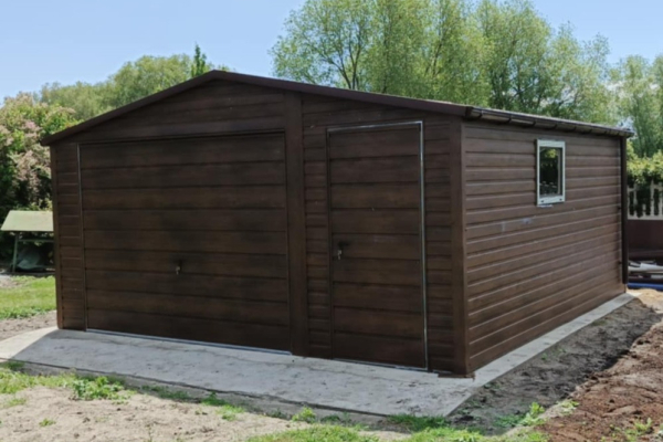 Ogłoszenie - Garaż Blaszany dwuspadowy 5x5 Ciemny Orzech PREMIUM brama uchylna - Szczytno - 9 000,00 zł