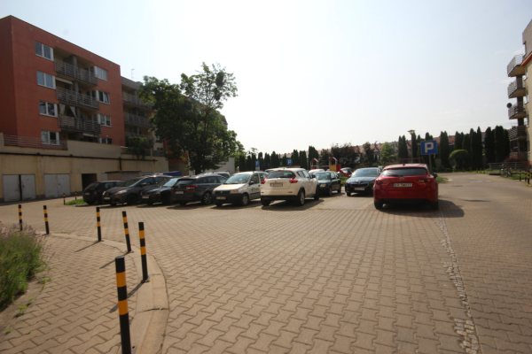 Ogłoszenie - 2 Miejsca Postojowe (32m2) okolice Placu Kromera (Wrocław) - Wrocław - 80 000,00 zł