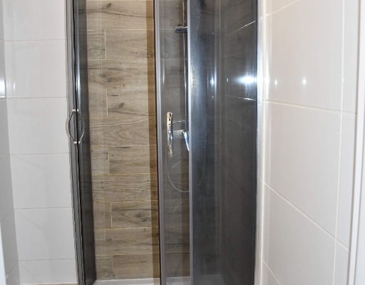 Ogłoszenie - pokój w 3-pokojowy, przestronnym w centrum miasta na Ostrowie Tumskim, 74m2 - Wrocław - 1 600,00 zł