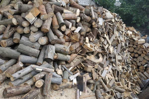 Ogłoszenie - Sprzedam drewno opałowe sosnowe suche - Łomża - 150,00 zł
