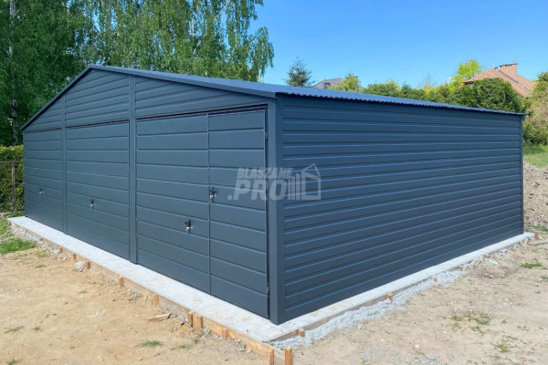 Ogłoszenie - Garaż blaszany 9x6m - 3x Brama - drzwi Antracyt Dach dwuspadowy GP556 - Oświęcim - 18 400,00 zł