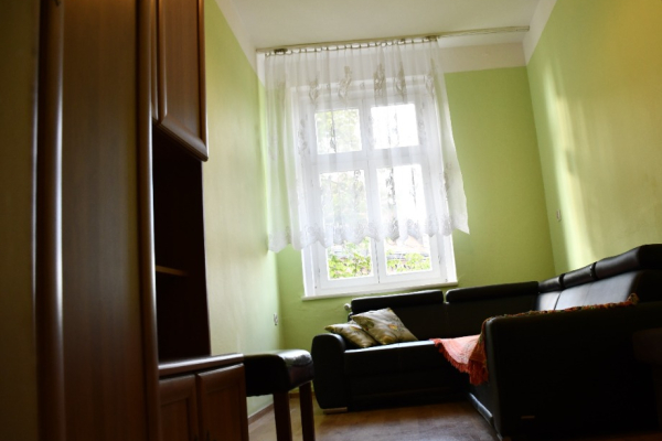 Ogłoszenie - pokój w 3-pokojowy, przestronnym w centrum miasta na Ostrowie Tumskim, 74m2 - Wrocław - 1 600,00 zł