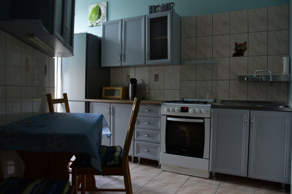 Ogłoszenie - pokój w 3-pokojowy, przestronnym w centrum miasta na Ostrowie Tumskim, 74m2 - Wrocław - 1 600,00 zł