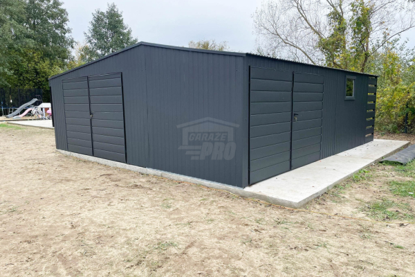Ogłoszenie - Garaż blaszany 7x7,5m + wnęka 2,5m - 2x brama dwuskrzydłowa - 2x okno - antracyt -  dach dwuspadowy  GP481 - Poznań - 16 300,00 zł