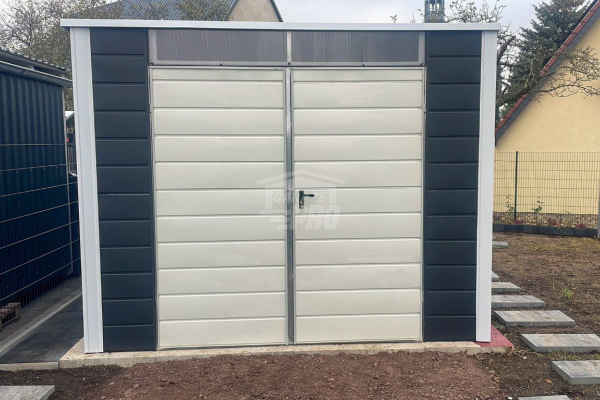 Ogłoszenie - Schowek - domek ogrodowy 2,5x3m - brama dwuskrzydłowa - świetlik - antracyt - biały - dach spad w tył GP527 - Kłodzko - 4 100,00 zł