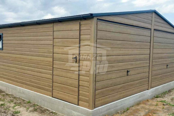 Ogłoszenie - Garaż blaszany 6x5,8m - 2x brama uchylna - drzwi - okno - winchester - drewnopodobny - rynny - dach dwuspadowy GP454 - Toruń - 14 990,00 zł