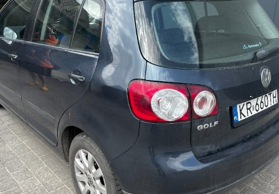 Ogłoszenie - Syndyk sprzeda samochód Volkswagen Golf z 2006 roku - Kraków - 10 000,00 zł