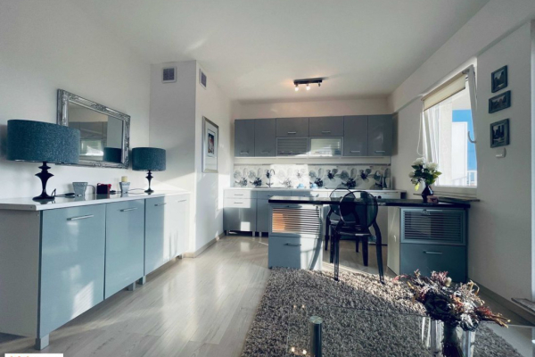 Ogłoszenie - 1pok, 30met, Okolice Mieszczańskiej BALKON/GARAŻ (Wrocław). Zdjęcie 1