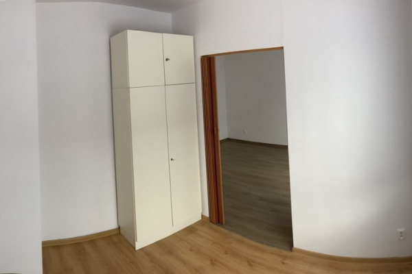 Ogłoszenie - 2pok, 34met, Okolice Twardogórskiej BALKON/WINDA (Wrocław) - Wrocław - 2 200,00 zł