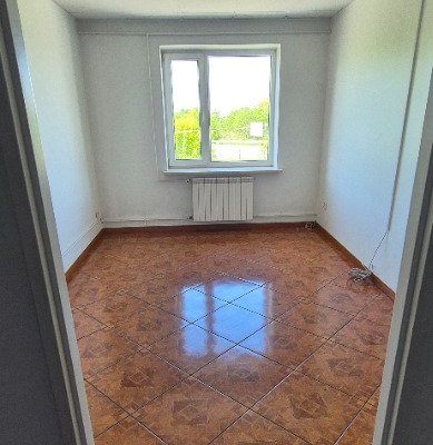 Ogłoszenie - Biurowiec z halą magazynową - Zgierz - 45 000,00 zł