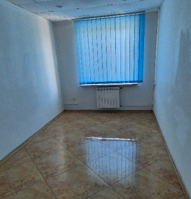 Ogłoszenie - Biurowiec z halą magazynową - Zgierz - 45 000,00 zł