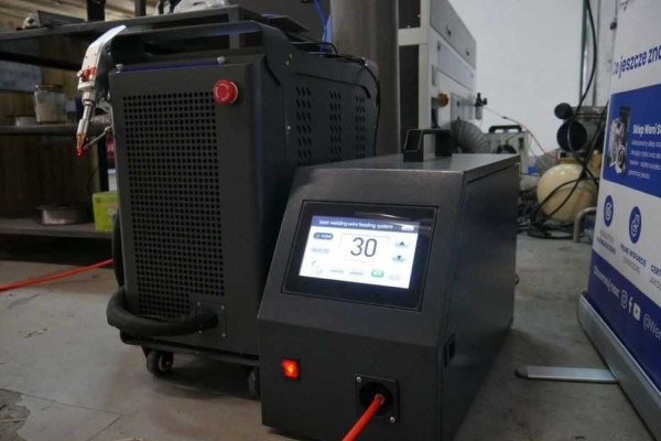 Ogłoszenie - Spawarka Laserowa Zgrzewarka Palnik Fiber 4w1 Weni 1500W PROMOCJA. Zdjęcie 1