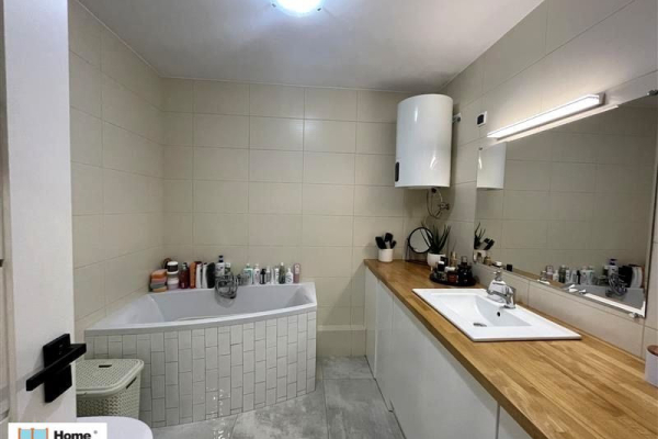 Ogłoszenie - 2pok, 41met, Plac Grunwaldzki PIWNICA (Wrocław) - Wrocław - 550 000,00 zł
