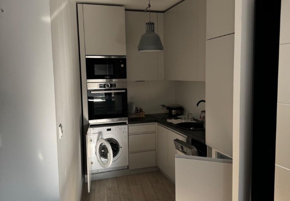 Ogłoszenie - 1pok, 28met, okolice Dąbrowskiego BALKON/WINDA (Wrocław) - Wrocław - 2 700,00 zł