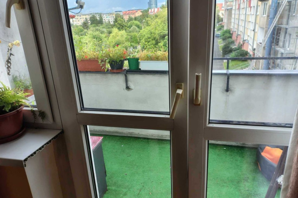 Ogłoszenie - 3pok, 65met, okolice Kolbuszowskiej BALKON/PIWNICA (Wrocław) - Wrocław - 520 000,00 zł