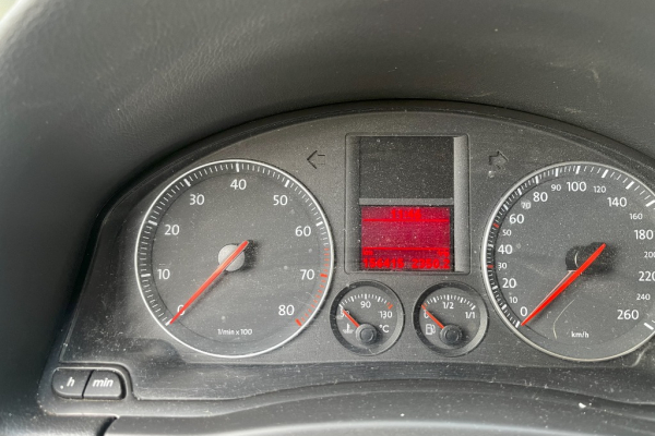 Ogłoszenie - Syndyk sprzeda samochód Volkswagen Golf z 2006 roku - Kraków - 10 000,00 zł