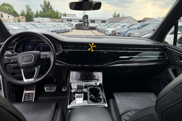 Ogłoszenie - Audi SQ7 TFSI Quattro Tiptronic - 199 000,00 zł