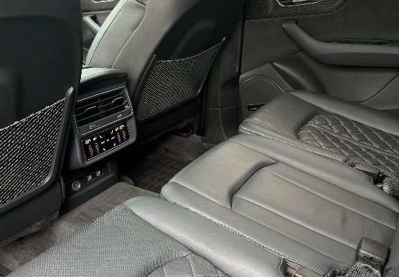 Ogłoszenie - Audi SQ7 TFSI Quattro Tiptronic - 199 000,00 zł