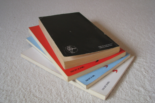 Ogłoszenie - Ursula K. Le Guin, cykl Ekumena 4 tomy, Wydanie I - Wieliczka - 69,00 zł