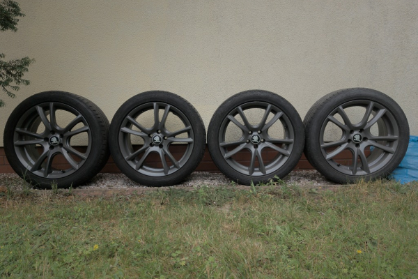 Ogłoszenie - Koła 225/45 R17 - Szczecin - 700,00 zł