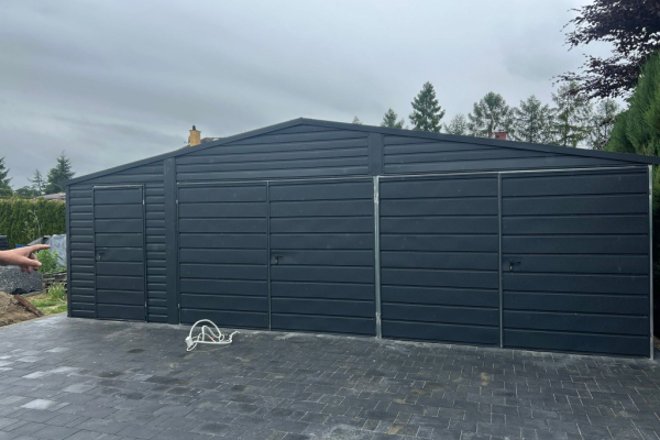 Ogłoszenie - Garaż Blaszany 8x5 Dwustanowiskowy Grafit MAT Premium • Dwuspadowy Dach + 2 Bramy • Montaż Gratis - Łomża - 11 800,00 zł