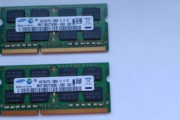 Ogłoszenie - Pamięci RAM 4GB 2razy z laptopa - Rybnik - 50,00 zł