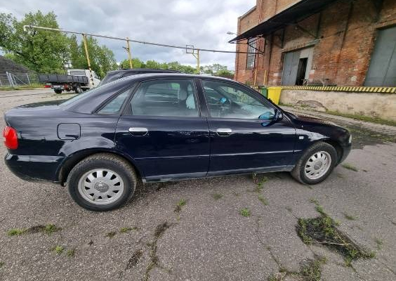 Ogłoszenie - Audi A4 1.6 benzyna - Toruń - 2 880,00 zł