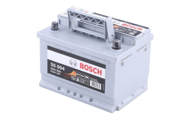 Ogłoszenie - Akumulator 61Ah 600A EN S5004 bosch prawy plus - 345,00 zł
