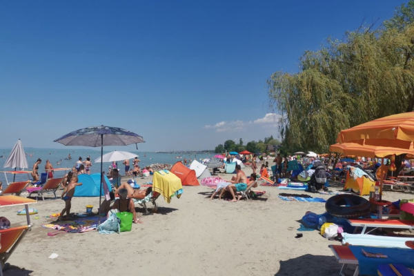 Ogłoszenie - Noclegi na Węgrzech nad Jeziorem Balaton - Świdnica - 110,00 zł