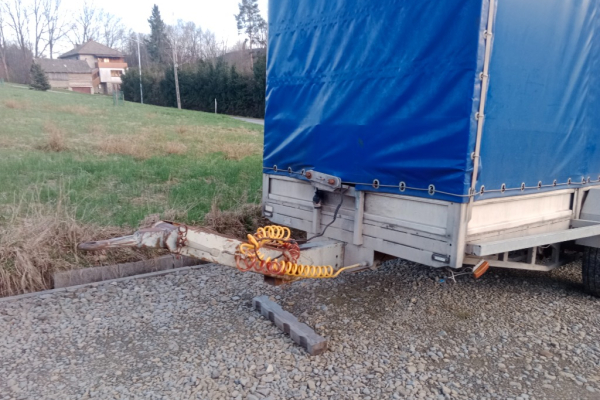 Ogłoszenie - Przyczepa 2-osiowa najazdowa SAM- DMC 6500kg. Zdjęcie 4