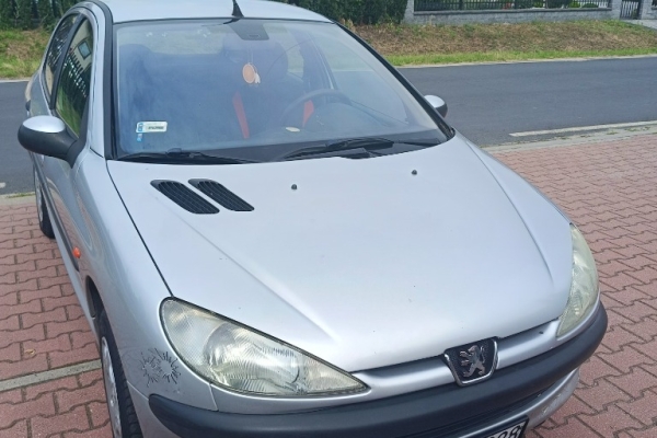 Ogłoszenie - Sprzedam auto. Zdjęcie 1