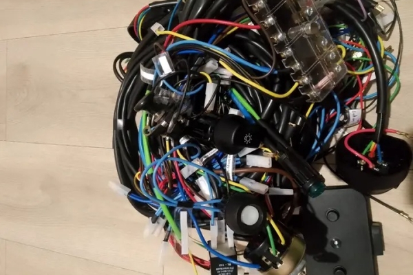 Ogłoszenie - Instalacja elektryczna Zetor 5211-7745 kompletna z włącznikami itd.. Zdjęcie 1