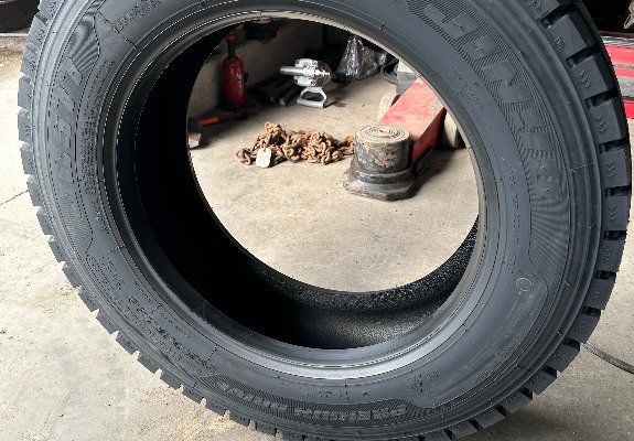 Ogłoszenie - Opona JINYU 295/60 R22.5. Zdjęcie 2