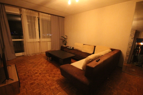Ogłoszenie - 2pok, 49met, Okolice Strzegomskiej BALKON/PIWNICA/WINDA (Wrocław). Zdjęcie 1