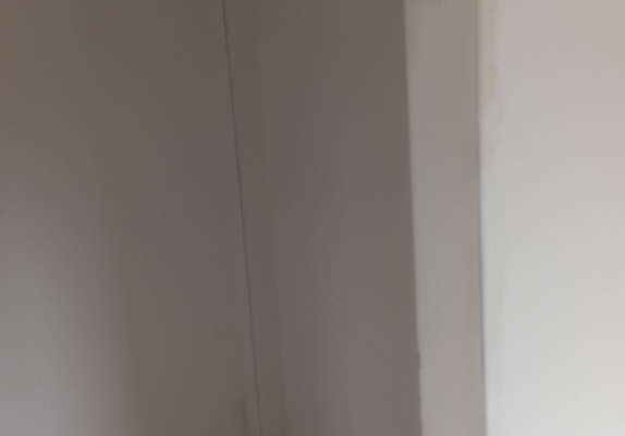 Ogłoszenie - Szpachlowanie natryskowe ( gładź polimerowa ) malowanie Wolne terminy przejrzyste ceny. Zdjęcie 4