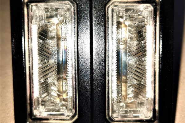 Ogłoszenie - Sprzedam oryginalne lampki do Audi A4 B8 ośw. rejestracji. Zdjęcie 3
